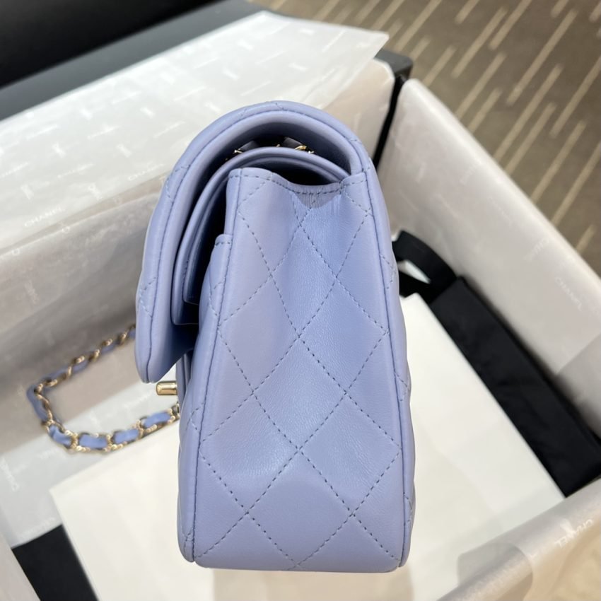 20230623_i1687496549_2034_5 Replica CHANEL Classic Flap 23cm Light Blue - 图片 3