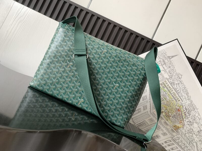 20230624_i1687620489_3238_2 Replica Goyard Capetien Bag Green - 图片 7