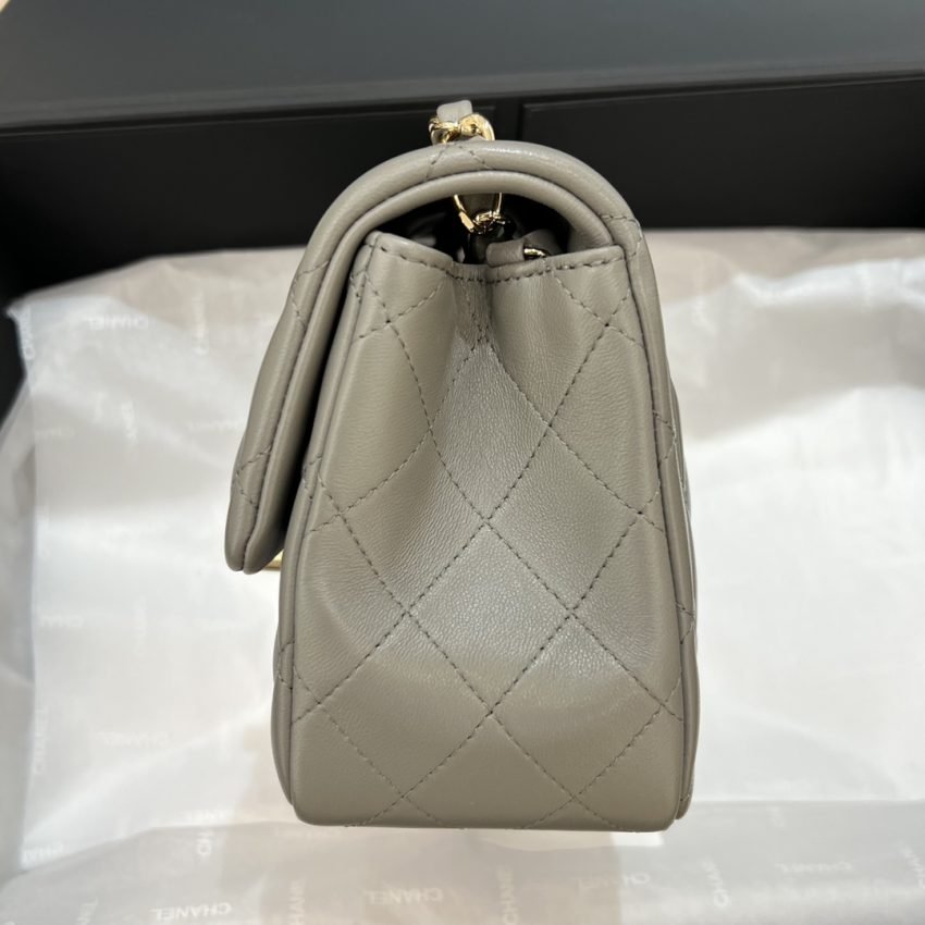 20230625_i1687672842_2241_2 Replica CHANEL Classic Flap 17cm Grey - 图片 4