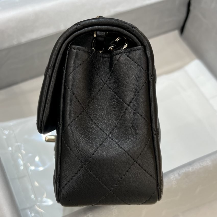 20230625_i1687673403_1721_2 Replica CHANEL Classic Flap 20cm Black - 图片 3