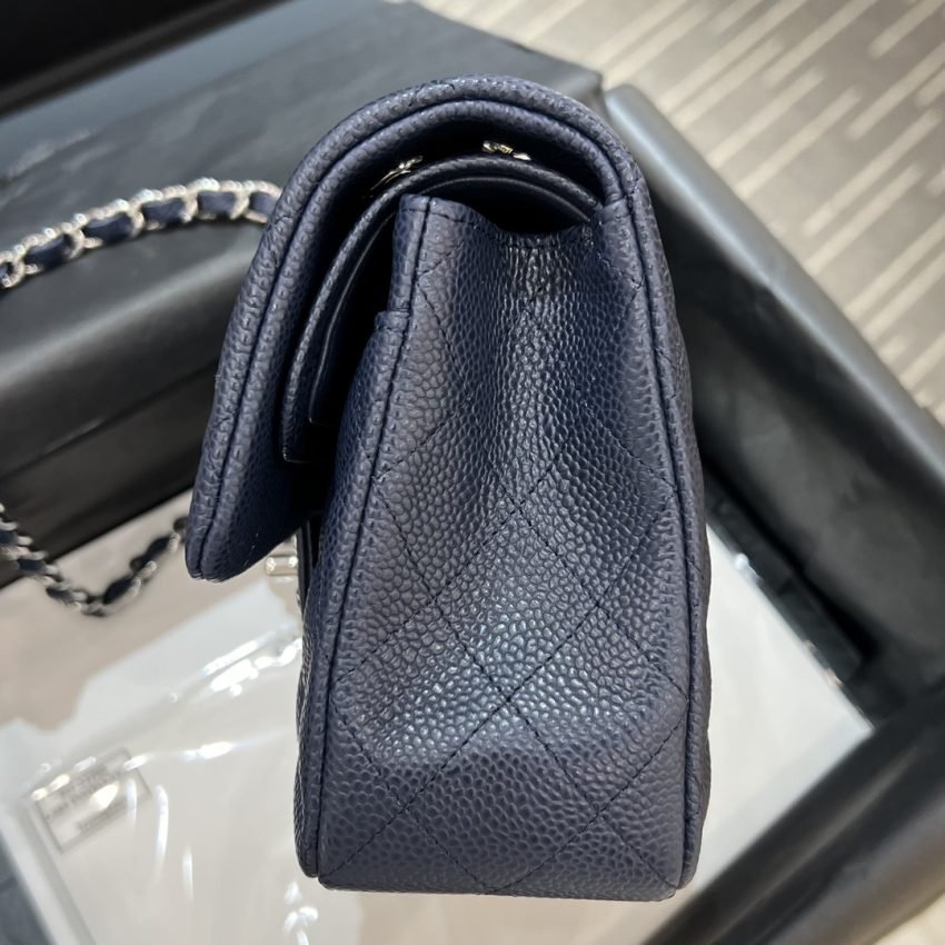 20230625_i1687673639_2626_4 Replica CHANEL Classic Flap 23cm Sea Blue - 图片 4