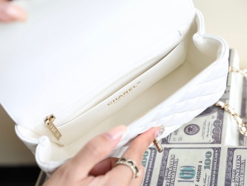20230705_i1688548212_1551_7 Replica CHANEL CF 20 cm Handle White - 图片 2