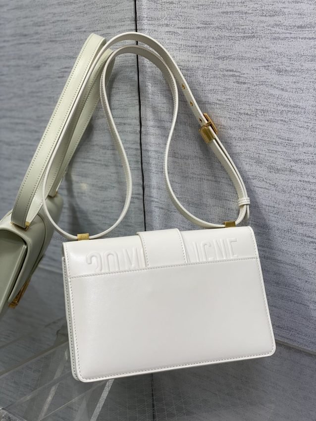 20230709_i1688916945_8850_2 Replica Dior 30 Montaigne White - 图片 10