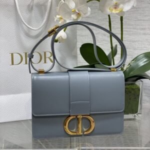 Replica Dior 30 Montaigne Blue