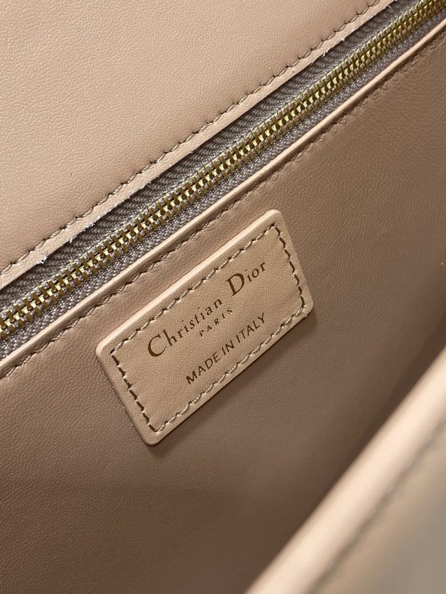 20230709_i1688917329_270_8 Replica Dior 30 Montaigne Apricot - 图片 2