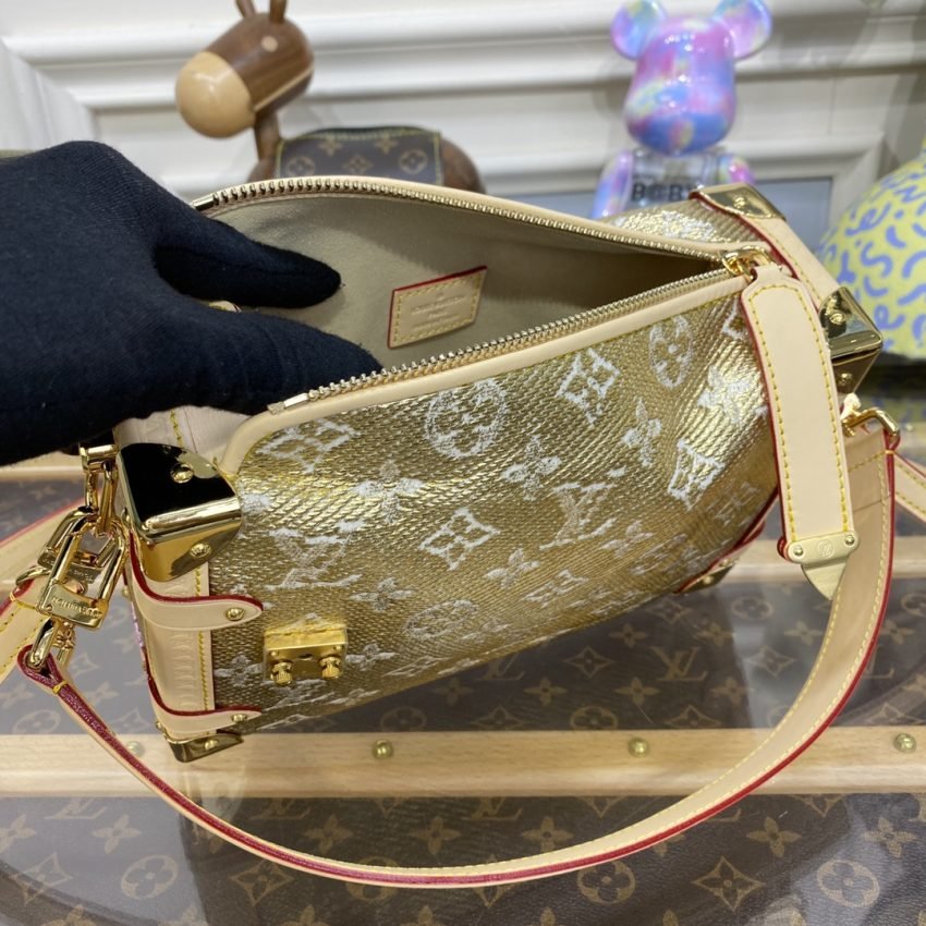 20230713_i1689248501_7803_8 Replica Louis Vuitton Side Trunk Golden - 图片 6