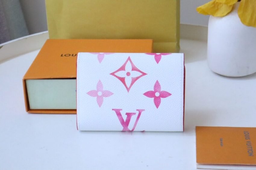 20230714_i1689304844_4089_2 Replica Louis Vuitton Victorine Wallet White&Pink - 图片 3