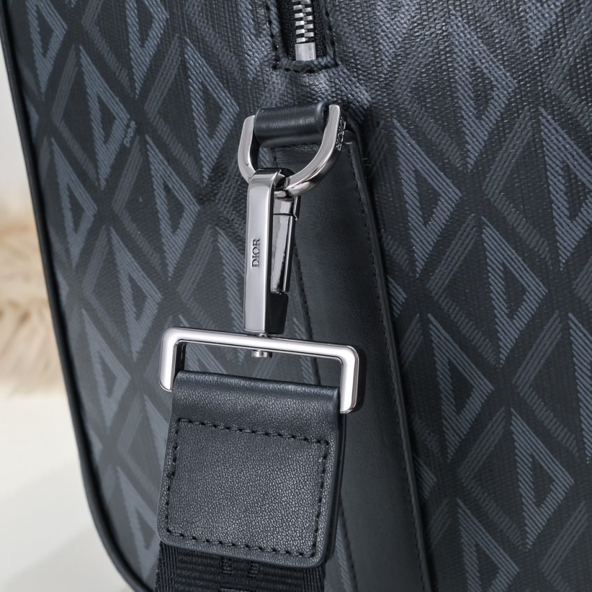 20230719_i1689704399_4167_4 Replica Dior Lingot 50 Diamond Black - 图片 4