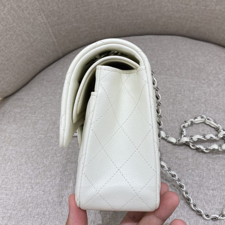 20230719_i1689765100_5012_3 Replica CHANEL Classic Flap 23cm White - 图片 5