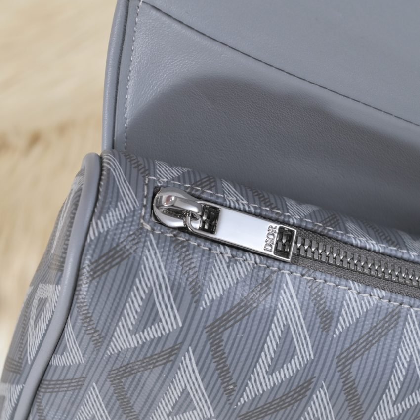 20230806_i1691258860_2086_4 Replica Dior Saddle Bag Diamong Grey - 图片 3