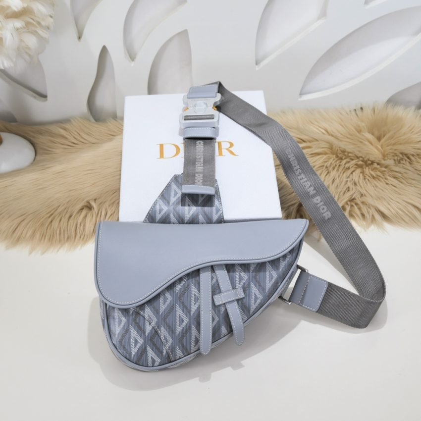 20230806_i1691258860_7064_0 Replica Dior Saddle Bag Diamong Grey