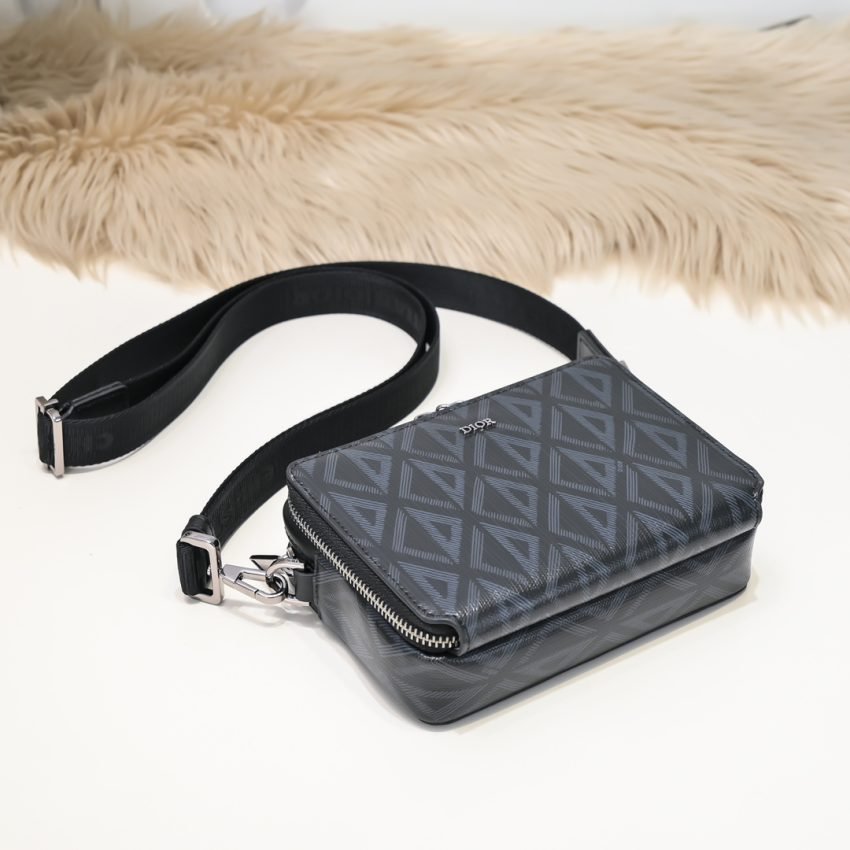 20230806_i1691259384_7175_6 Replica Dior Zipped Pouch Diamond Black - 图片 7
