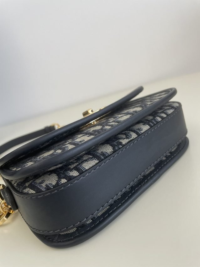 20230819_i1692433698_4192_6 Replica Dior 30 Montaigne Avenue Bag - 图片 4