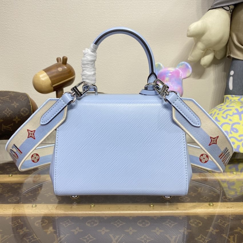 20230822_i1692712298_8210_1 Replica Louis Vuitton Cluny Mini Sky Blue - 图片 6