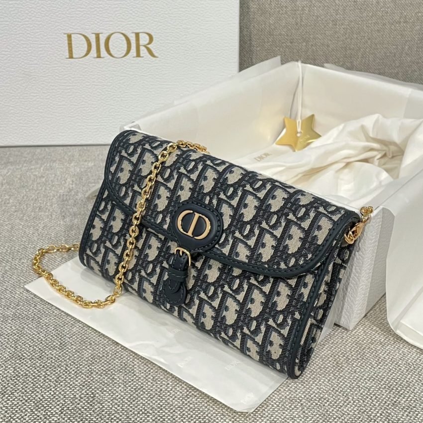 20230825_i1692936205_7927_1 Replica Dior Bobby East-West Pouch - 图片 6