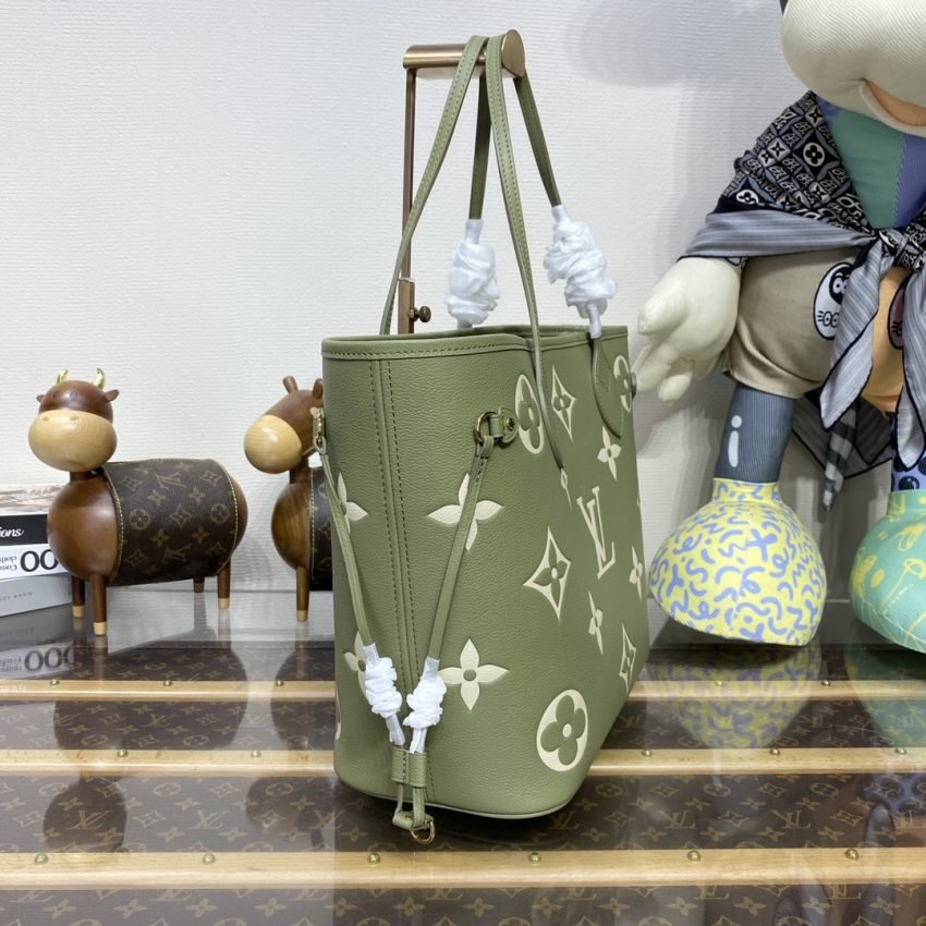 20230825_i1692962202_3551_2 Replica Louis Vuitton Neverfull MM Green - 图片 4