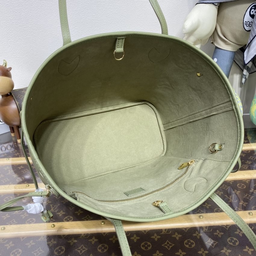 20230825_i1692962202_9367_8 Replica Louis Vuitton Neverfull MM Green - 图片 9