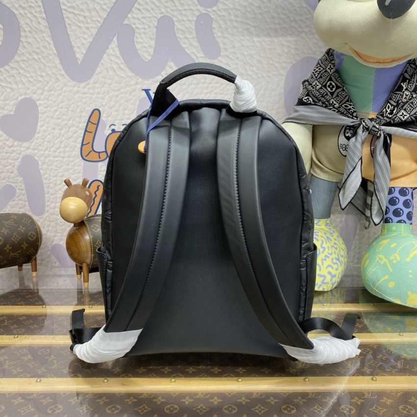 20230918_i1695035748_6346_1 Replica Louis Vuitton Discovery Backpack Full Black - 图片 6