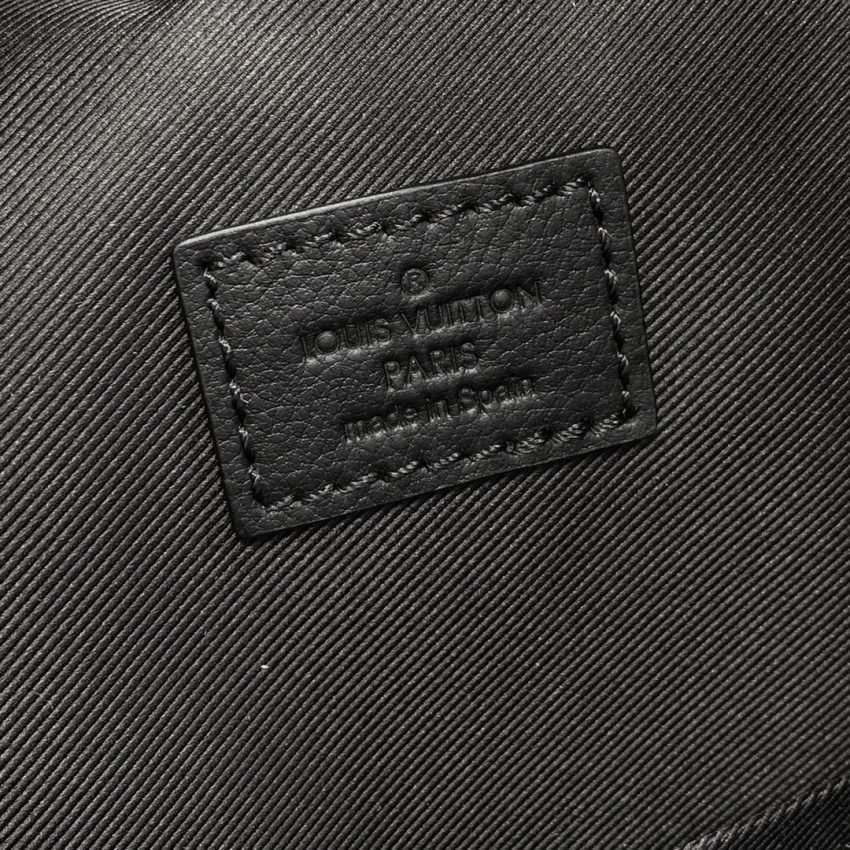 20230918_i1695035748_9940_7 Replica Louis Vuitton Discovery Backpack Full Black - 图片 7