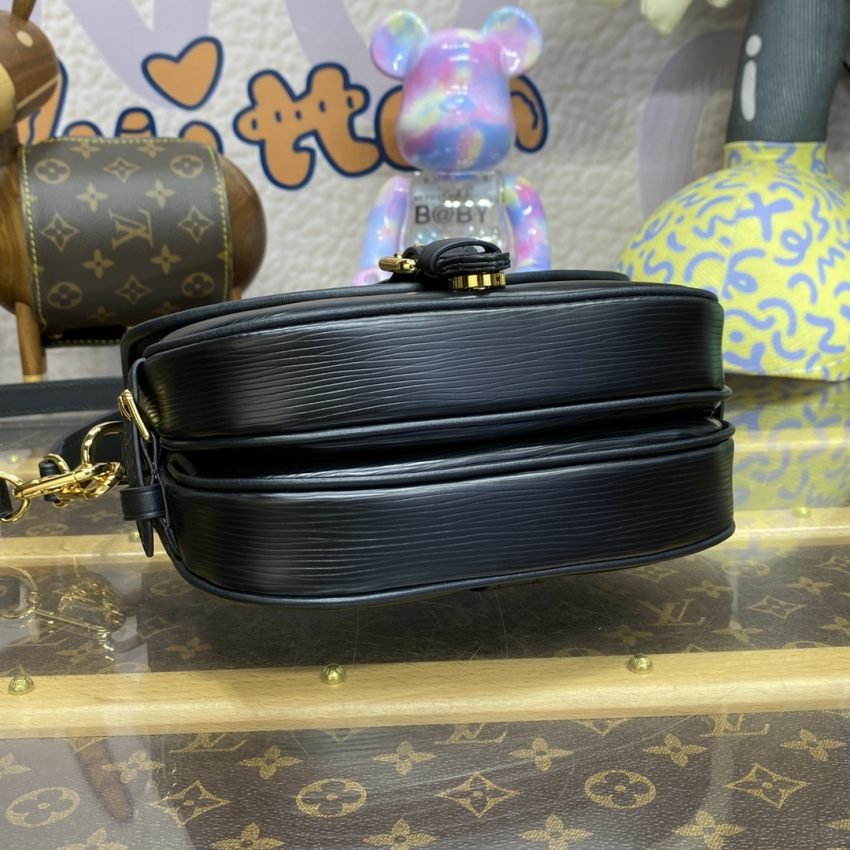 20231002_i1696250799_9654_3 Replica Louis Vuitton Saumur Black - 图片 8