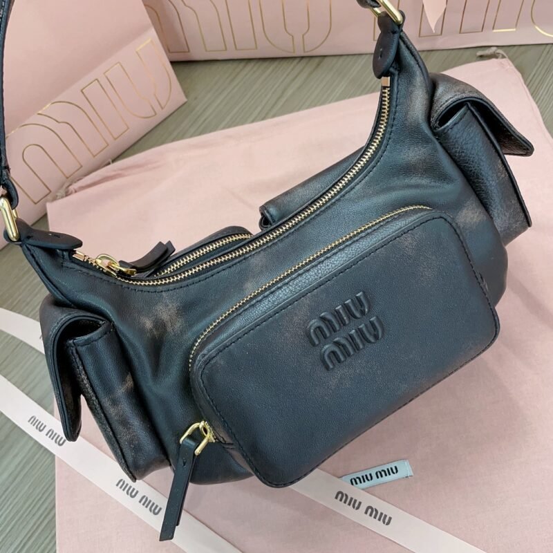20231013_i1697134162_2900_6 Replica Miu Miu Nappa Pocket Bag - 图片 4
