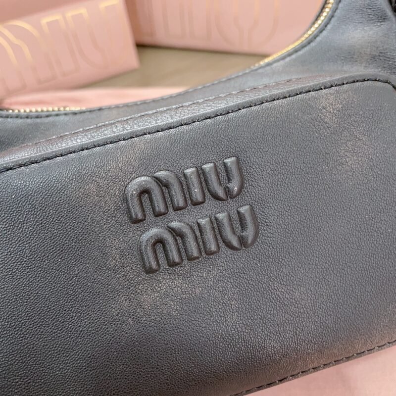 20231013_i1697134162_976_4 Replica Miu Miu Nappa Pocket Bag - 图片 3