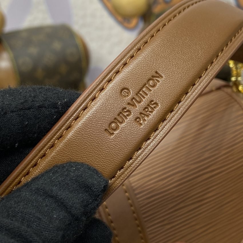 20231022_i1697975904_2073_5 Replica Louis Vuitton Saumur Brown - 图片 4