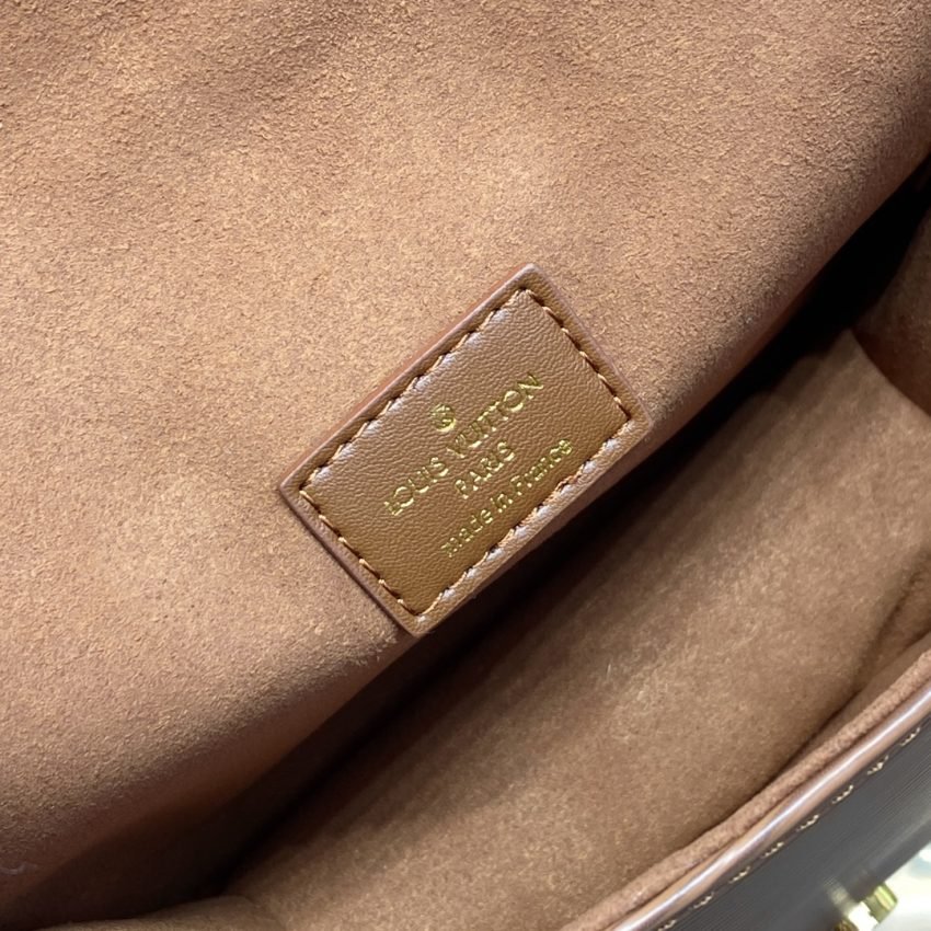 20231022_i1697975904_9806_7 Replica Louis Vuitton Saumur Brown - 图片 8