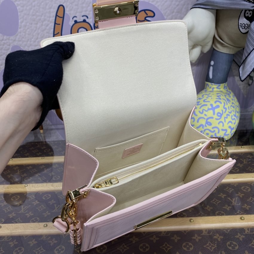 20231024_i1698151064_6291_8 Replica Louis Vuitton Dauphine Mini Pink - 图片 6