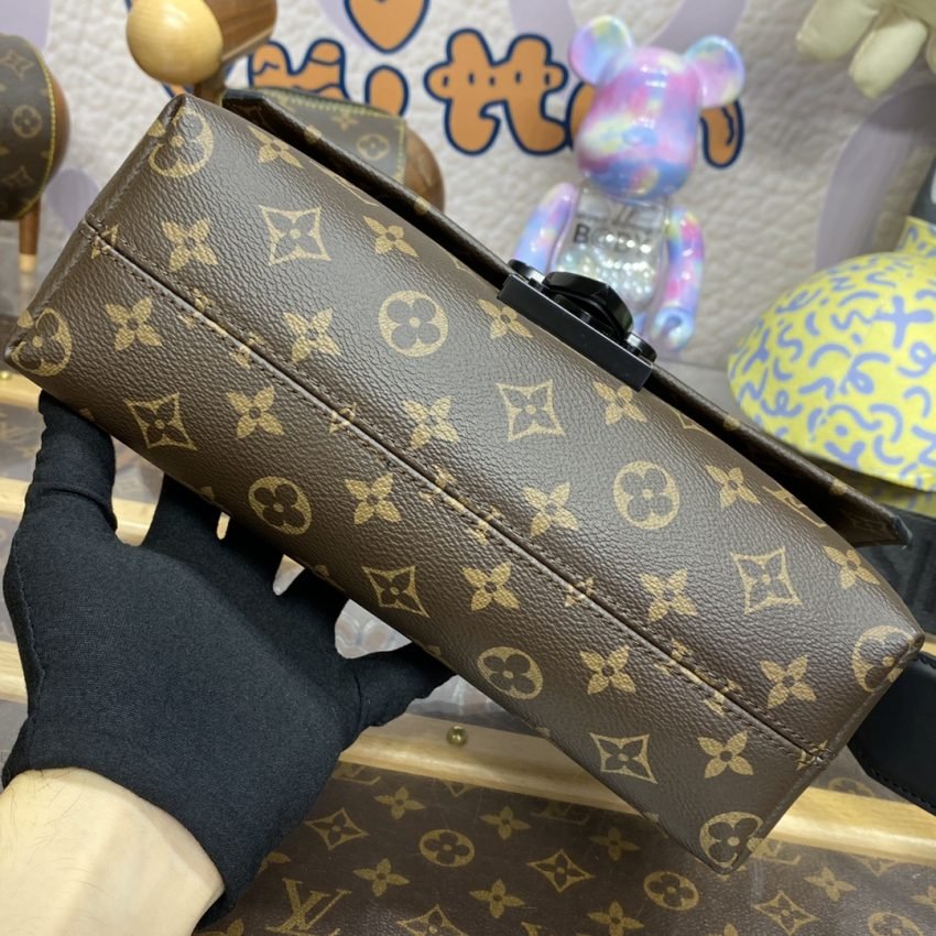 20231025_i1698238885_1646_3 Replica Louis Vuitton S-Cape Messenger Brown - 图片 2