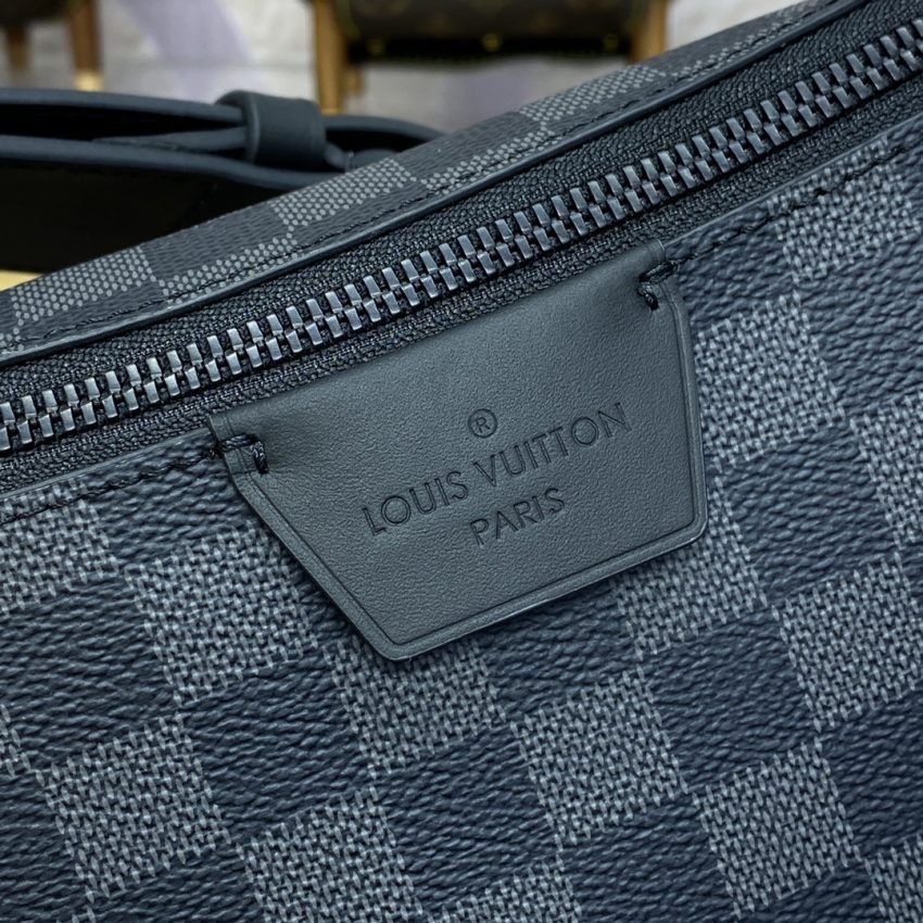 20231103_i1699018189_5329_4 Replica Louis Vuitton Moon Crossbody Black Grid - 图片 6