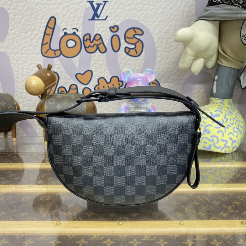 20231103_i1699018189_6272_2 Replica Louis Vuitton Moon Crossbody Black Grid - 图片 7