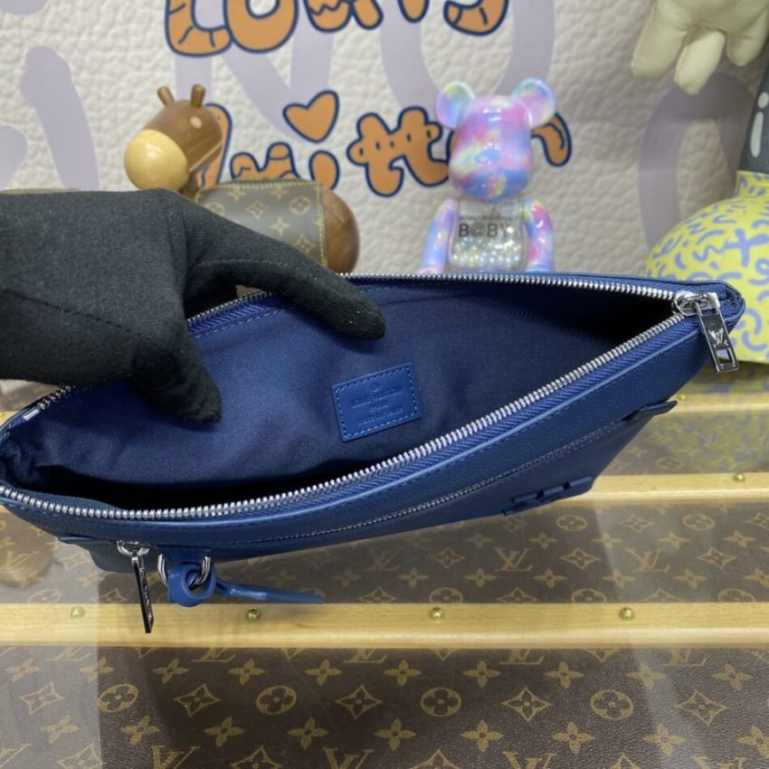 20231103_i1699018867_998_8 Replica Louis Vuitton Takeoff Pouch Blue - 图片 2