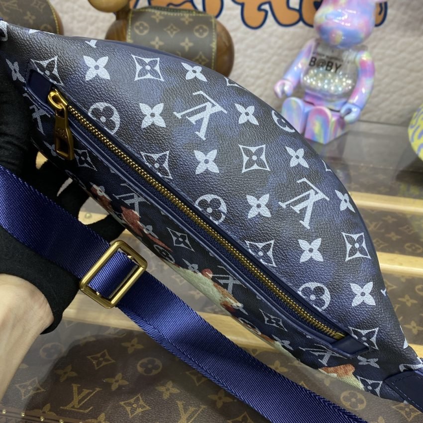 20231111_i1699702657_1712_3 Replica Louis Vuitton Bumbag Discovery Blue Fire - 图片 4