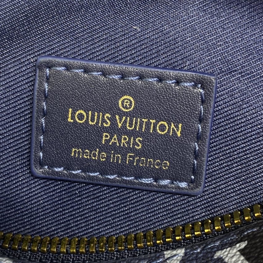20231111_i1699702657_905_7 Replica Louis Vuitton Bumbag Discovery Blue Fire - 图片 2