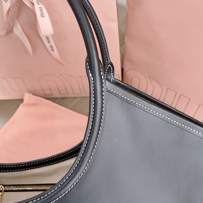 20231112_i1699775508_5325_5 Replica Miu Miu Ivy Tote Black - 图片 5