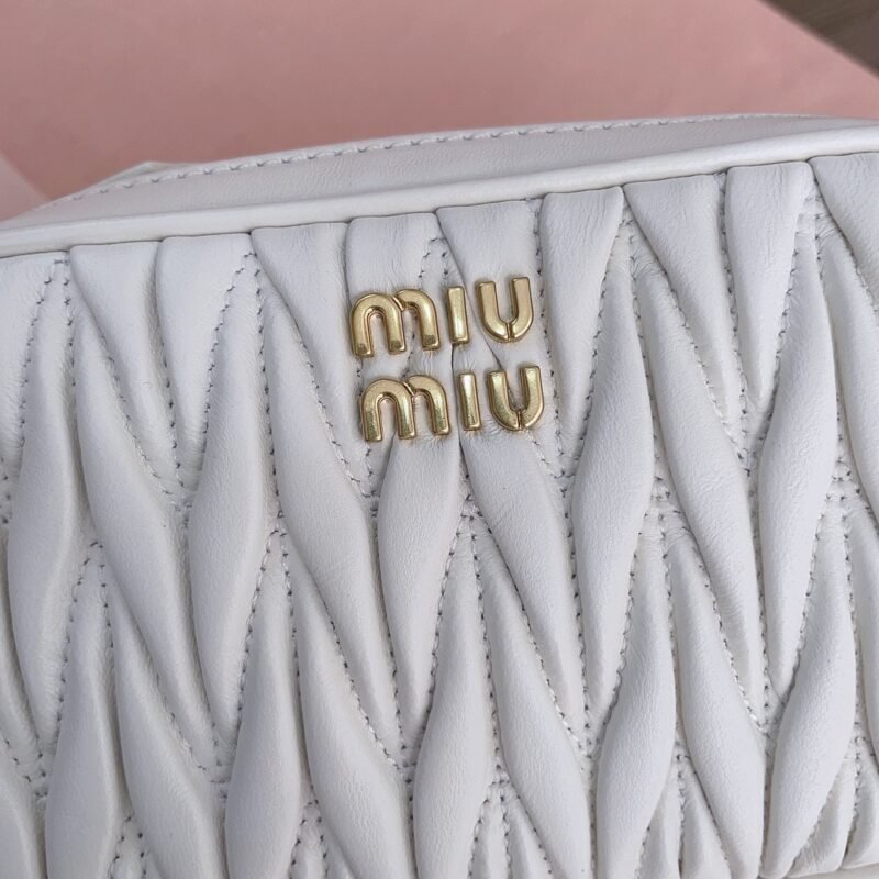 20231125_i1700894179_8457_4 Replica Miu Miu Clutch White - 图片 8