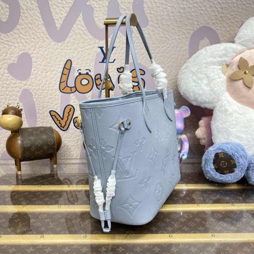 20231219_i1702987372_1799_2 Replica Louis Vuitton Neverfull MM Sky Blue - 图片 4
