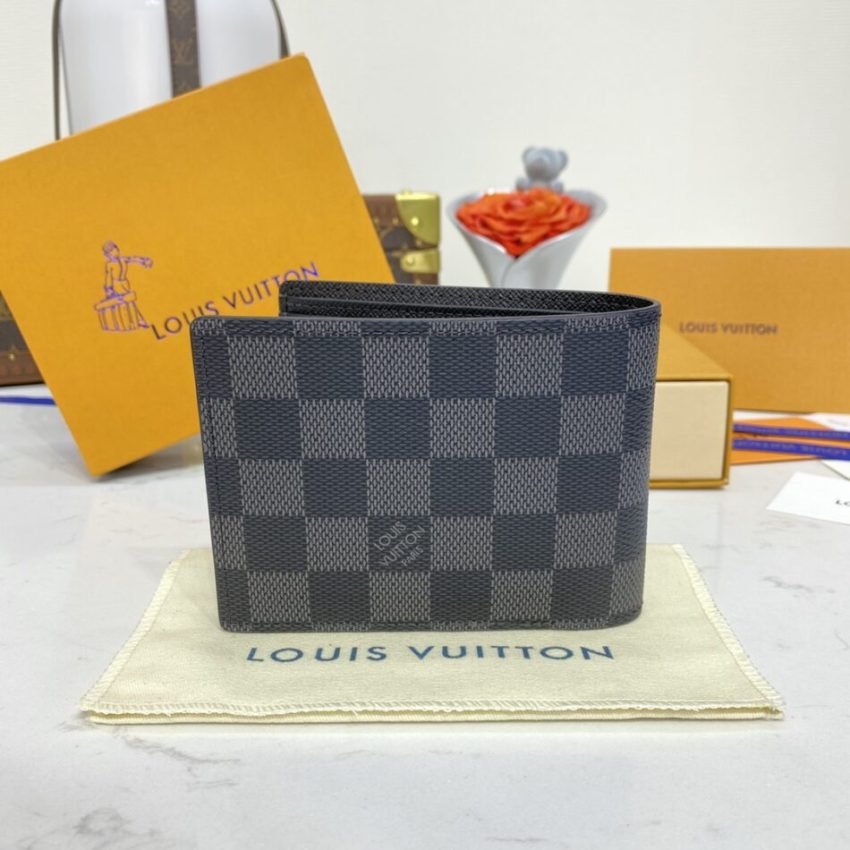 20240228_i1709123877_2285_1 Replica Louis Vuitton Multiple Wallet Black Grid - 图片 5