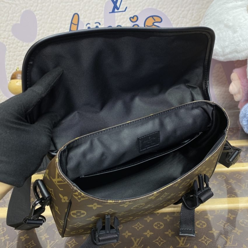 20240320_i1710935790_9013_8 Replica Louis Vuitton Trail Messenger Bag - 图片 8