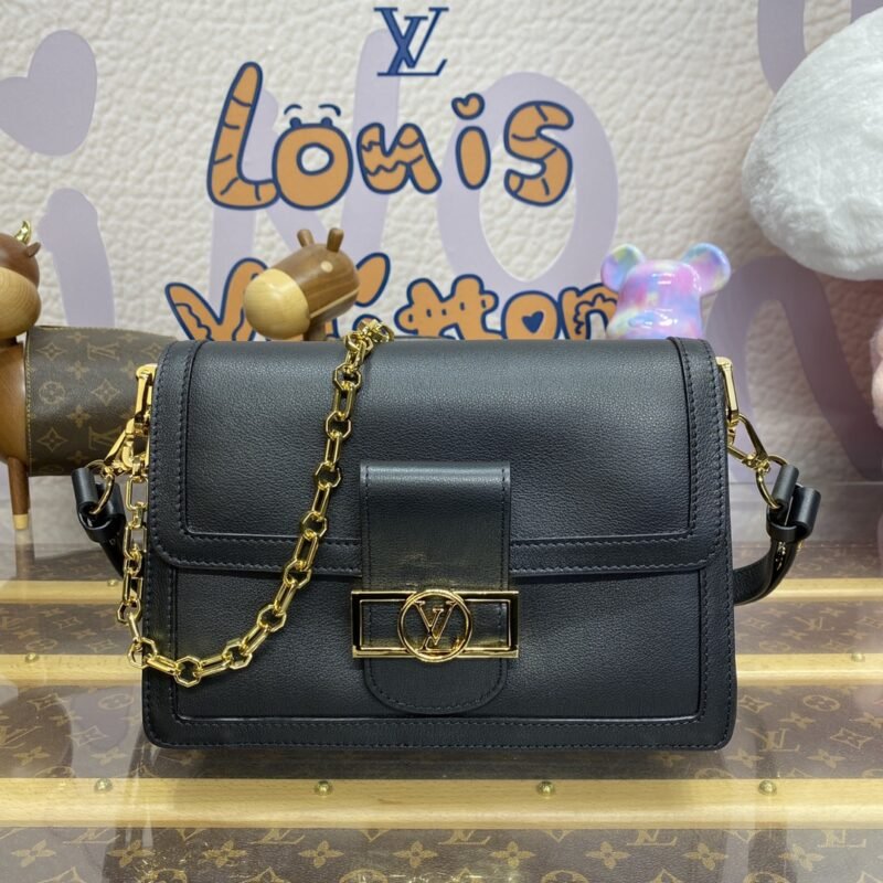 20240326_i1711455641_1592_0 Replica Louis Vuitton Dauphine MM Black