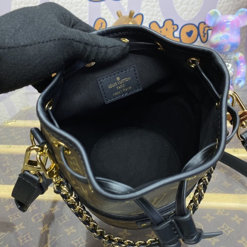 20240327_i1711542851_668_8 Replica Louis Vuitton Canoé Bucket Bag - 图片 2