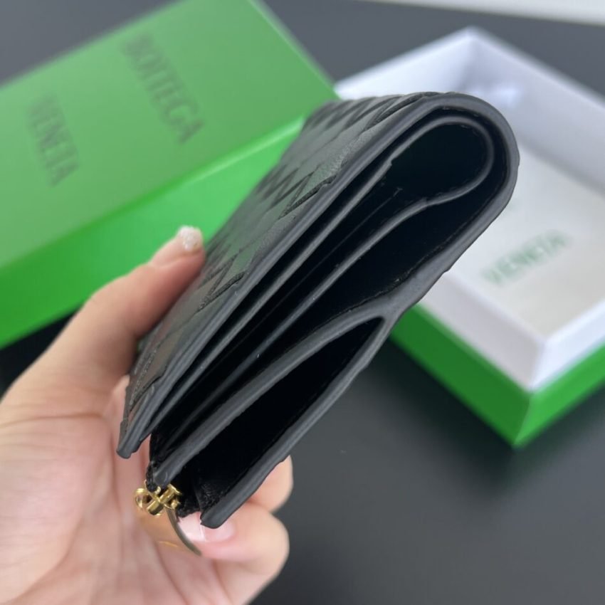 20240707_i1720344766_2668_2 Replica Bottega Veneta Bifold Zipper Wallet - 图片 4