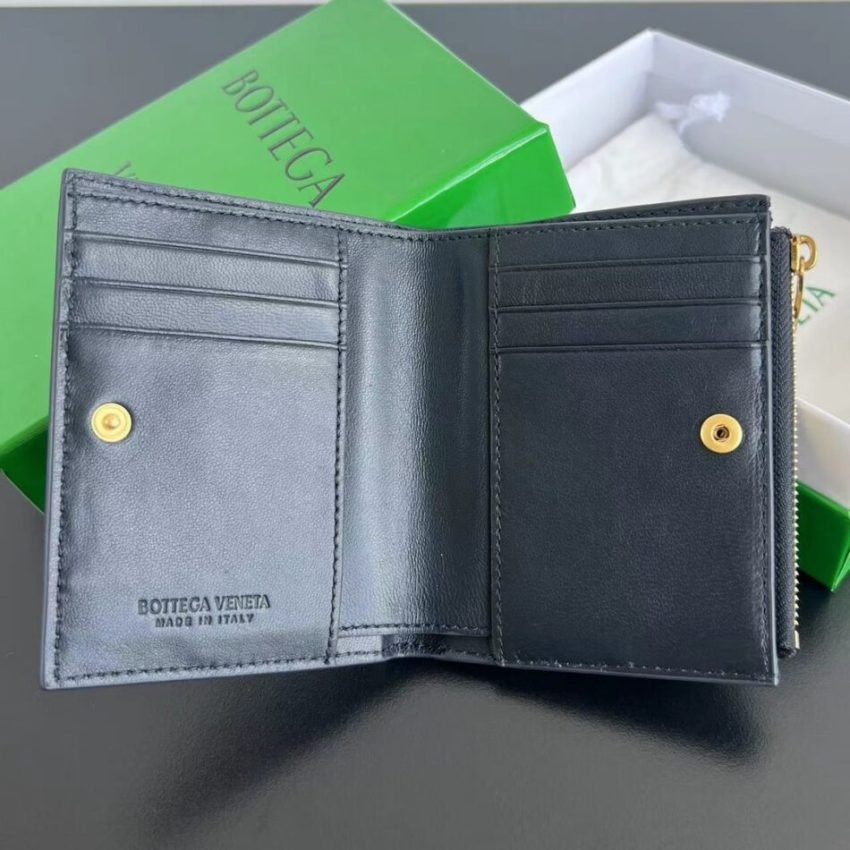 20240707_i1720345819_2086_4 Replica Bottega Veneta Bifold Zipper Wallet - 图片 11