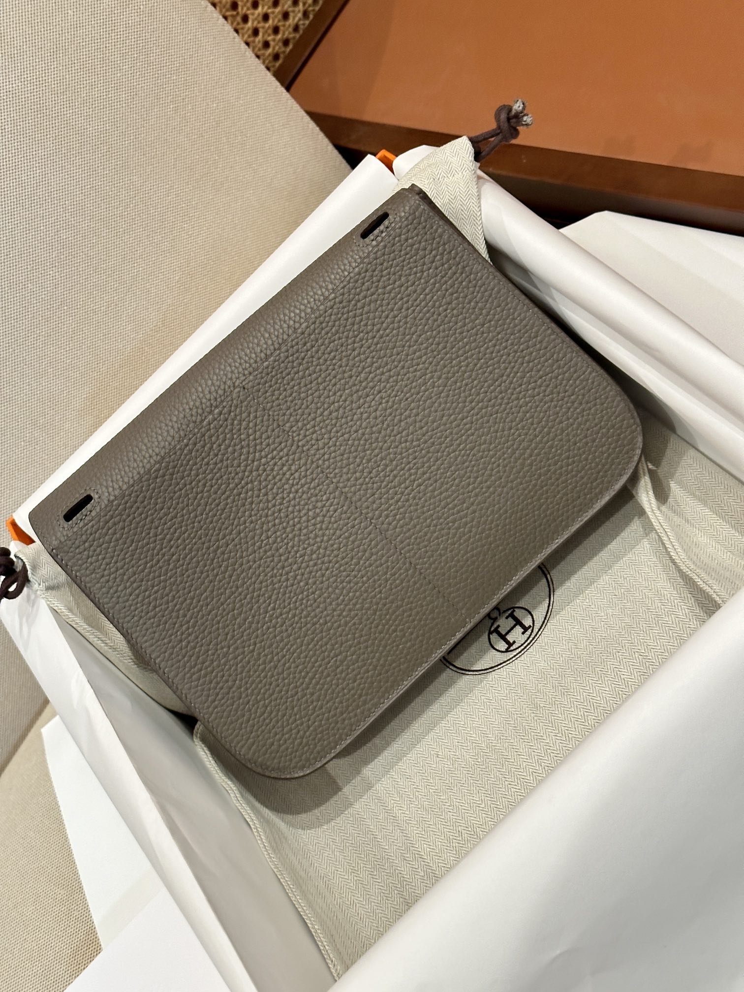20240928_i1727508567_1846_4 Replica Hermes Halzan Dark Grey - 图片 4