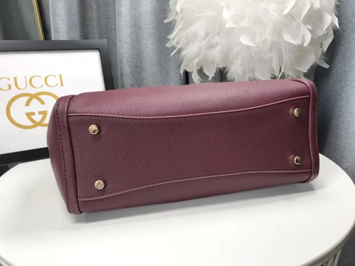 647cd804bf88ac00 Replica GUCCI SOHO INTERLOCKING G - 图片 22