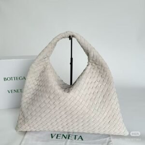 6e3d80cda8dd49cc9de2691ee3285a01 300x300