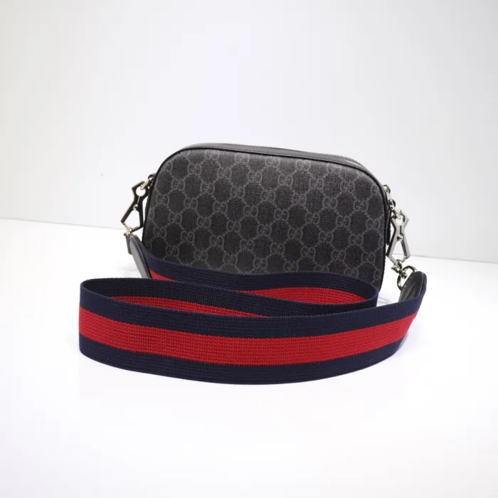7223ed2565f2bf46 Replica GUCCI BLACK CROSSBODY BAG - 图片 6