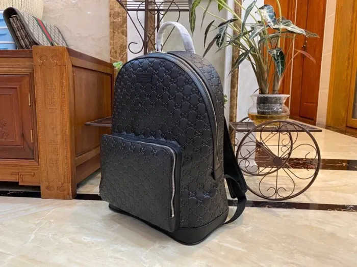 75323af5b49883c2 Replica GUCCI MEDIUM GG BACKPACK WITH TAG - 图片 9