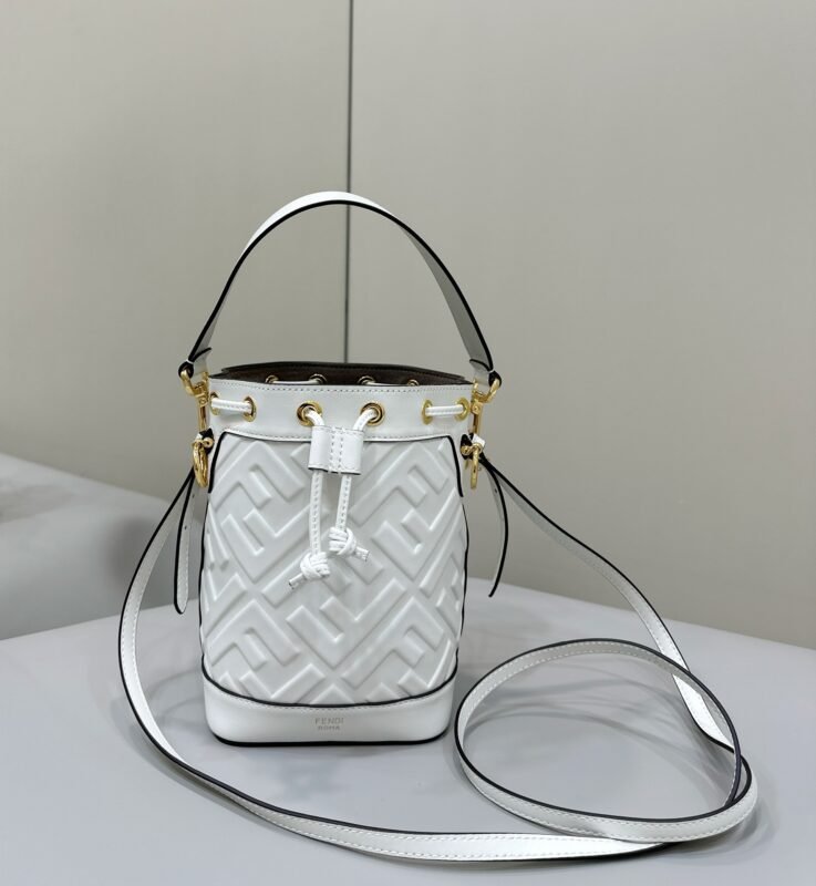 a1-1-1 Replica Fendi Tresor Mini Bucket White